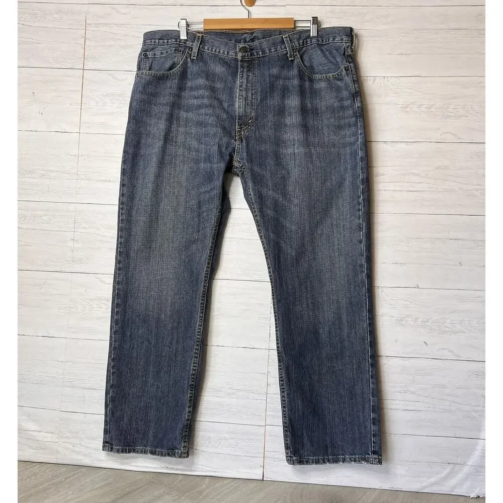 Levis Jeans Mens Size 42 X 30 Relaxed 559 Straight Leg 100% Cotton Denim